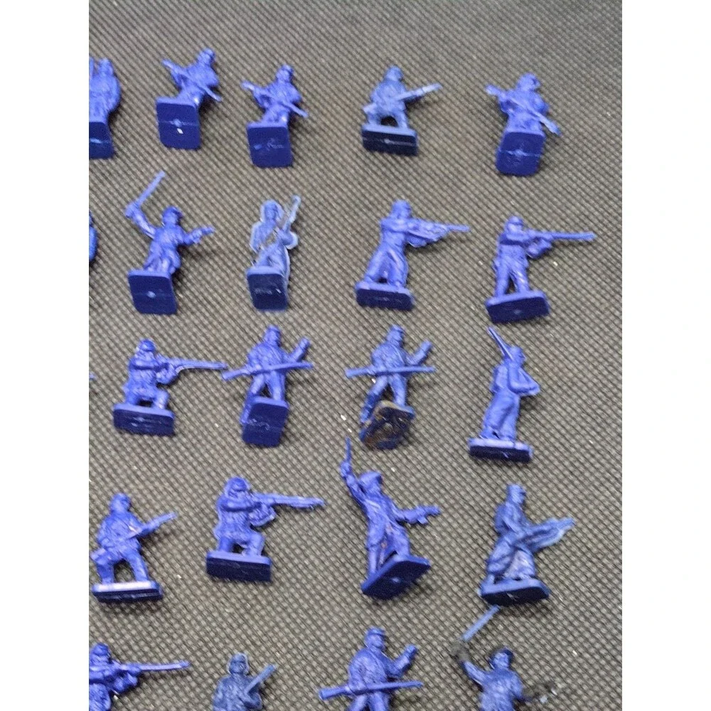 (36) Civil War Miniatures 1/72 Scale